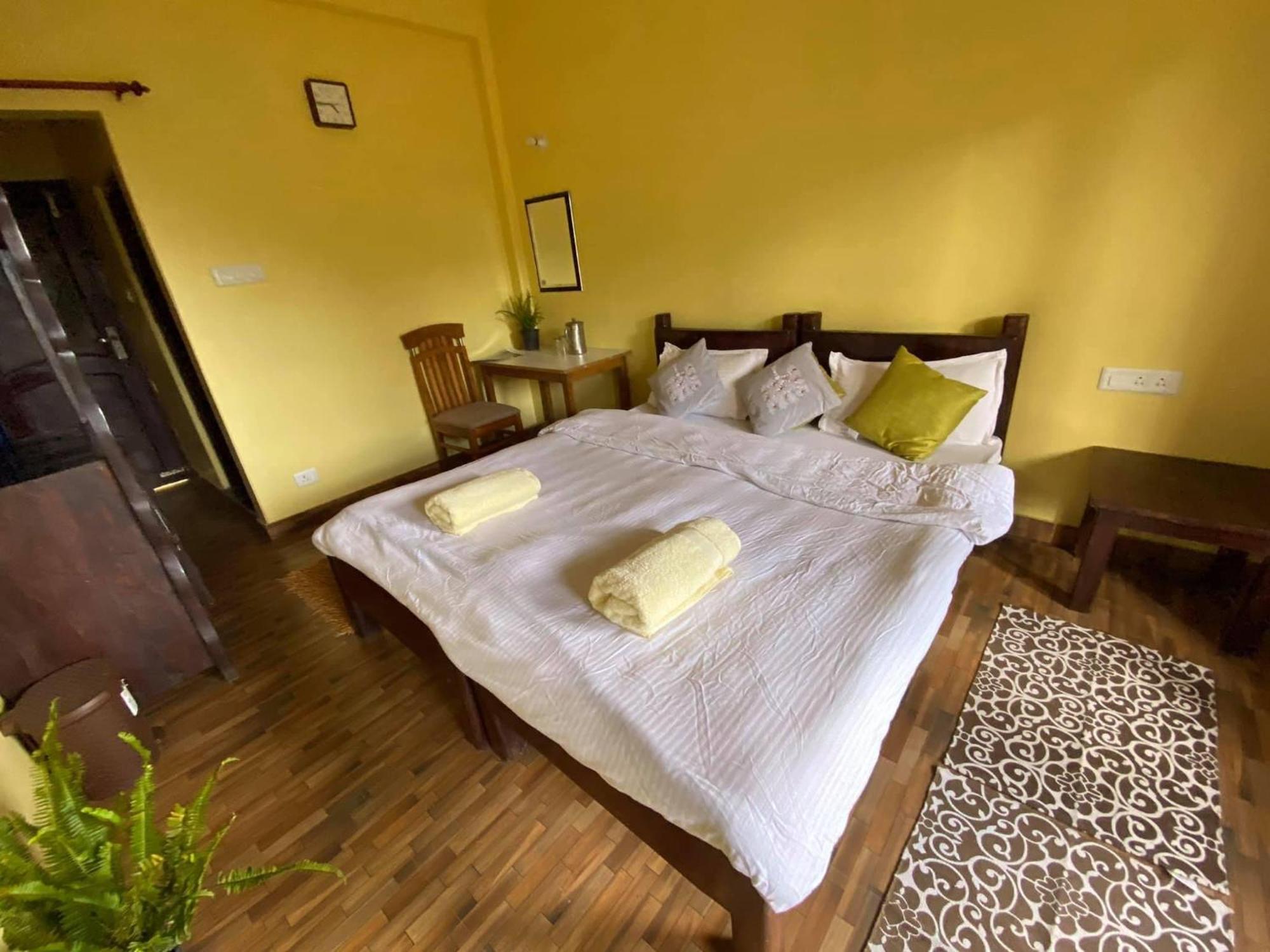 Incredible Birding Camp Apartment Bhimtal Exterior photo